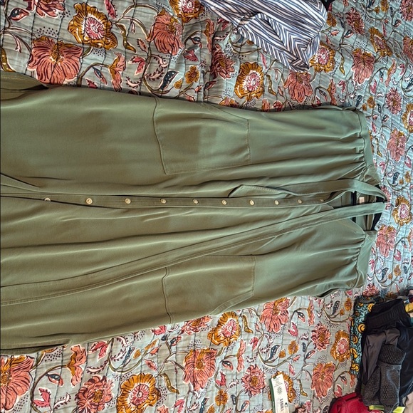 Lou & Grey Dresses & Skirts - Lou & Grey Olive Green Midi Dress